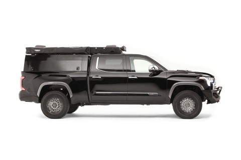 (вых+) Toyota представила кастомный пикап с ЖК-экранами Ultimate Tailgate Tundra [ФОТО]